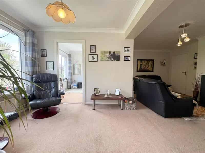 3 Bed Property for Sale