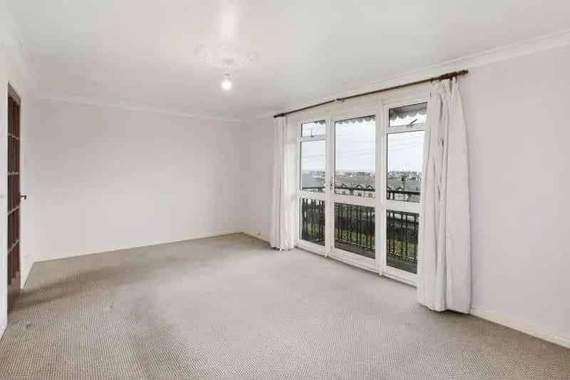 2 Bed Maisonette Near Teignmouth Seafront - No Onward Chain