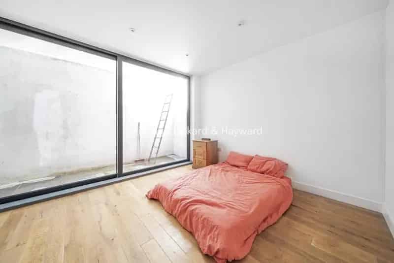 Flat For Rent , London, England
