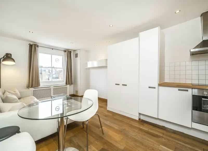 One Bedroom Victorian Conversion Apartment Notting Hill