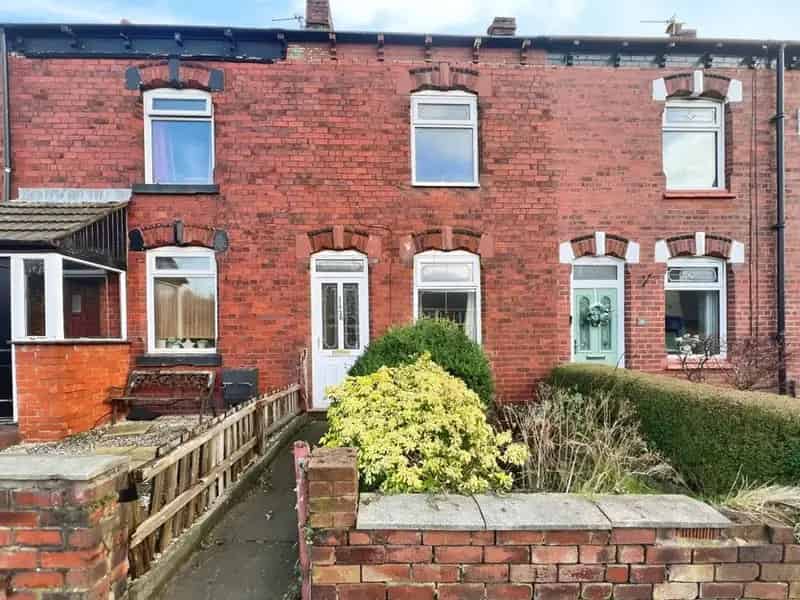 2 bedroom Mid Terrace House for sale, Hindley, Greater Manchester, WN2