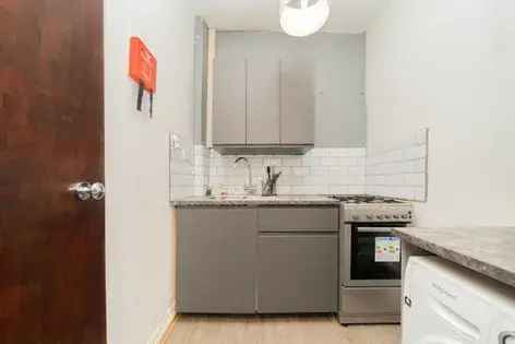 1 Room Flat 60m² London Near Earls Court Station