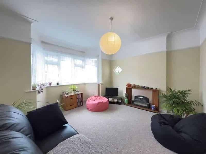 3 Bed House for Sale Near Leigh Broadway
