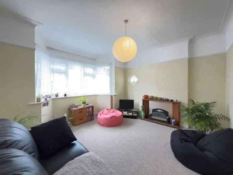 3 Bed House for Sale Near Leigh Broadway