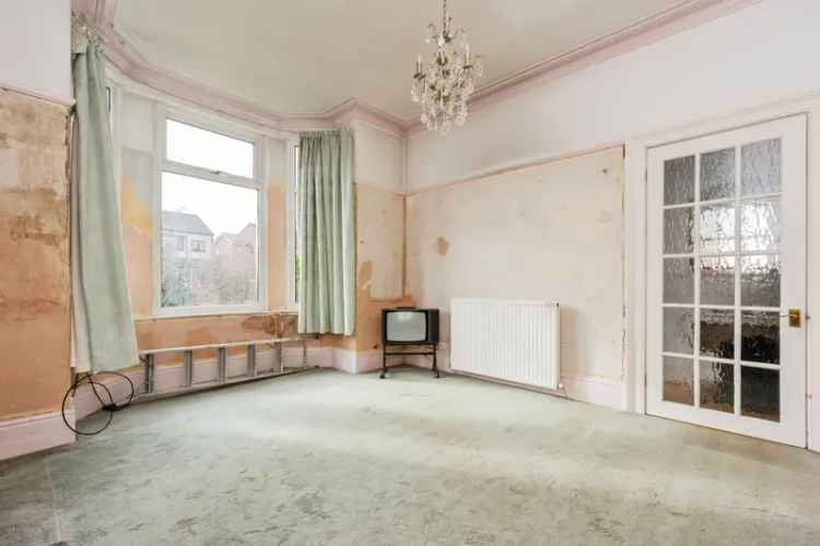 1872 Character Terrace House - Spacious and Full of Charm