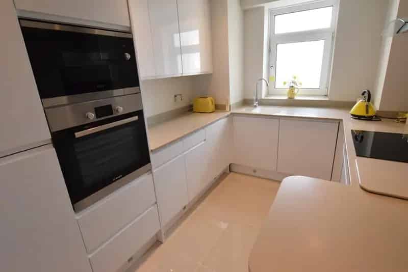 2 Bedroom Clifftop Apartment Stunning Sea Views