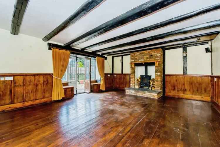 Charming 3-Bed Character Cottage with Garage and Parking