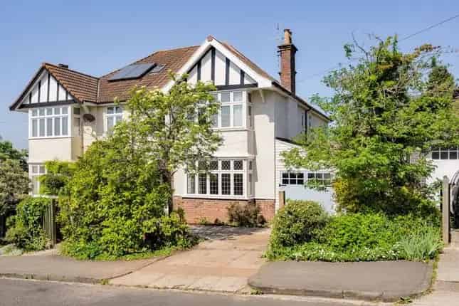 4 Bedroom Semi-Detached House for Sale