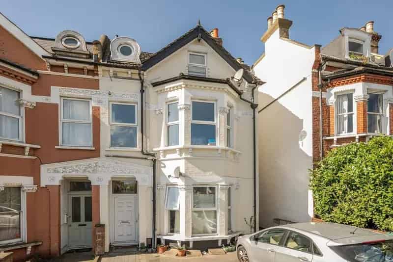 Flat For Sale , London, England