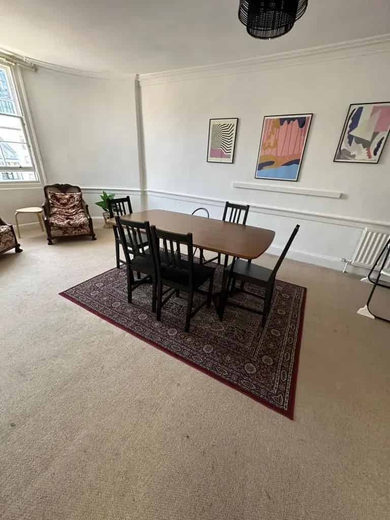 3 Bedroom Serviced Apartment for Young Professionals