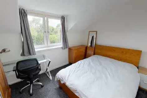 3 Bedroom House Near Aberdeen University