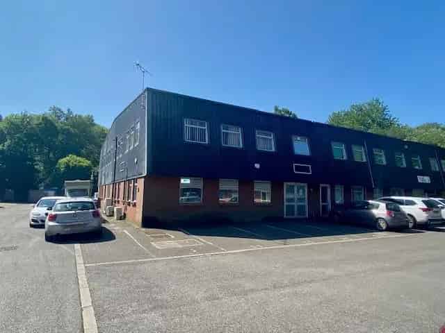 Refurbished Business Unit Calleva Park Aldermaston