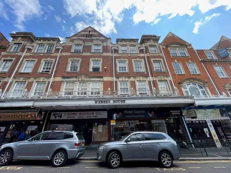 Bournemouth Town Centre Commercial Investment with Flats