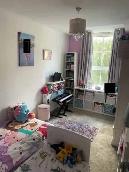 Large Property Near Train Station  Recently Renovated