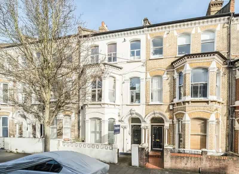 Clapham Period Conversion Two Double Bedrooms Chain Free