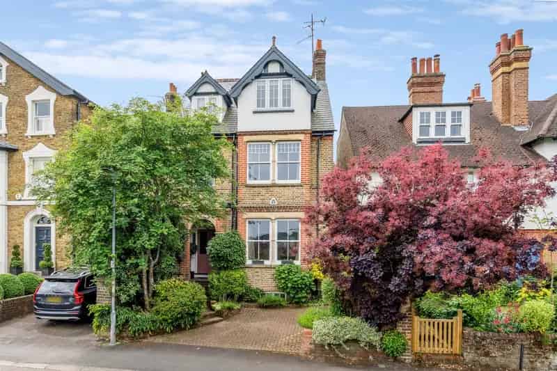 6 Bedroom Detached House For Sale Charles Street Berkhamsted