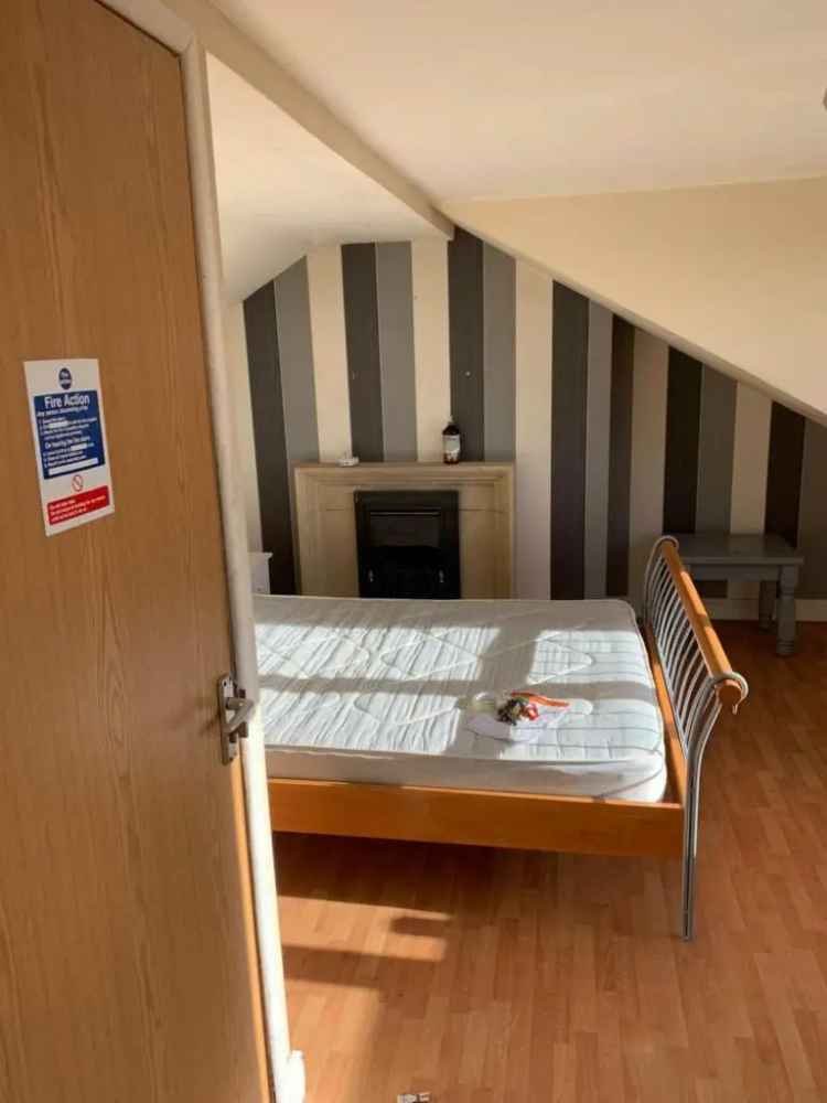 5 Bedroom House Share Near Bolton Hospital