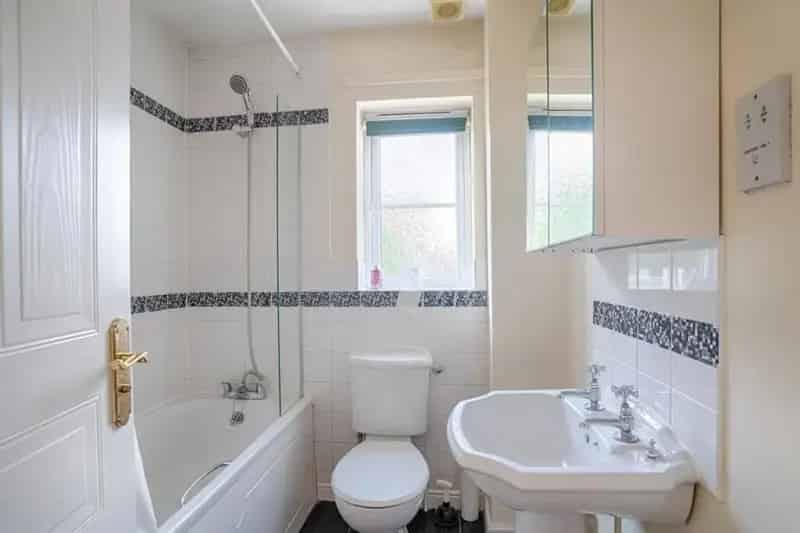 2 Bed House for Sale St Michaels Mead