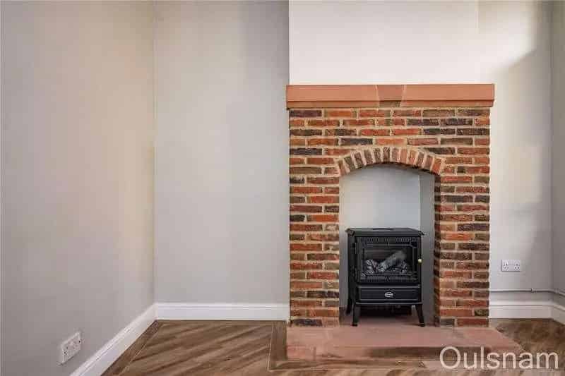 2 Bed House for Sale Bournheath