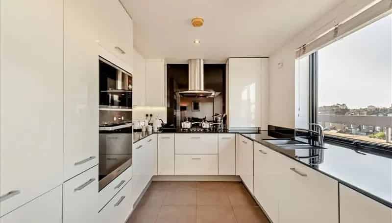 2 Bedroom Apartment Chelsea - Balcony, Porter, Furnished or Unfurnished
