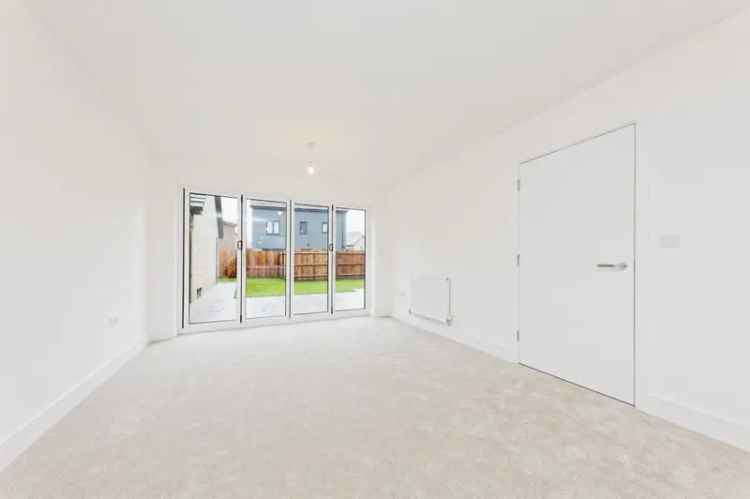 New Homes at Faversham Lakes: Modern Luxury near Kent Coast