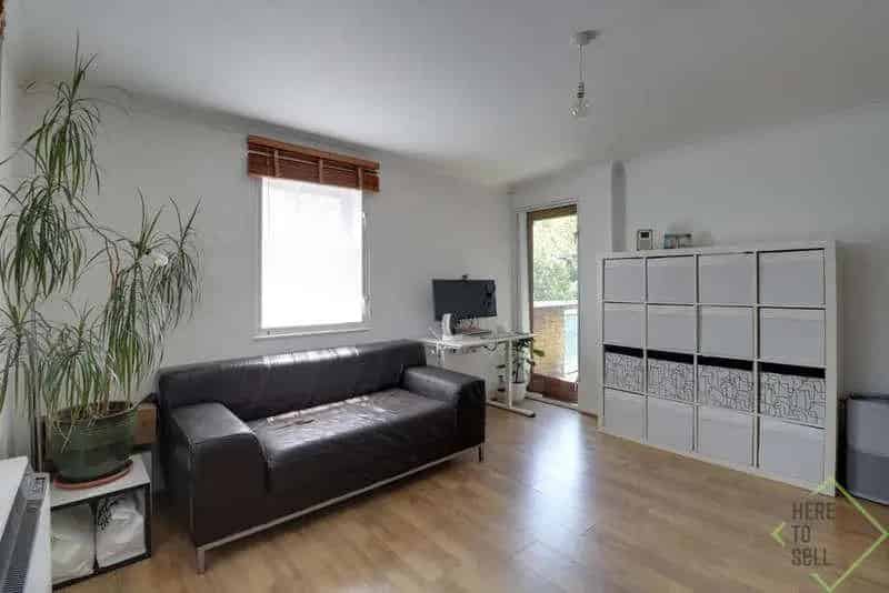 1 bed flat for sale