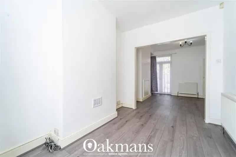 2 bedroom terraced house