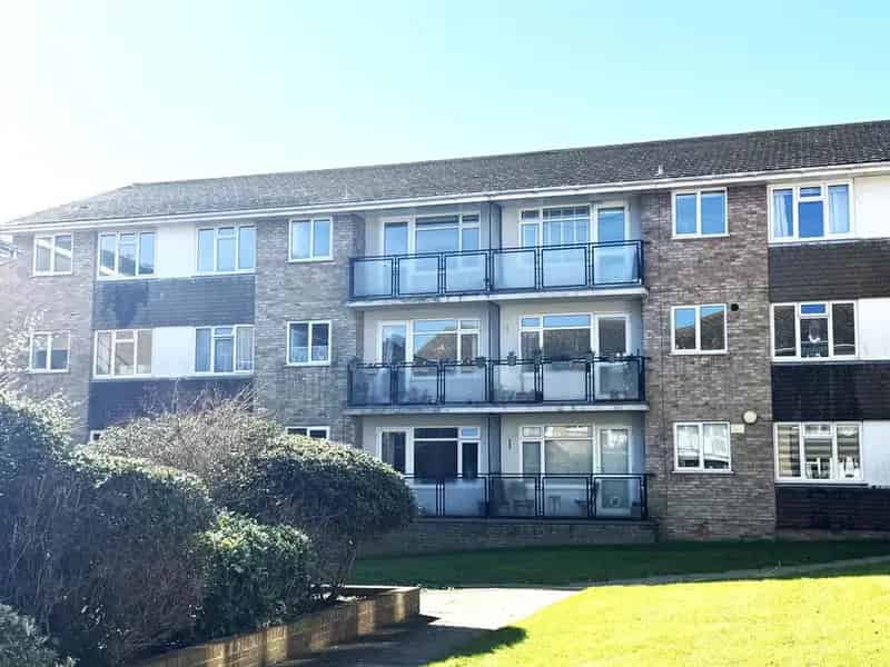 2 Bedroom Flat for Sale