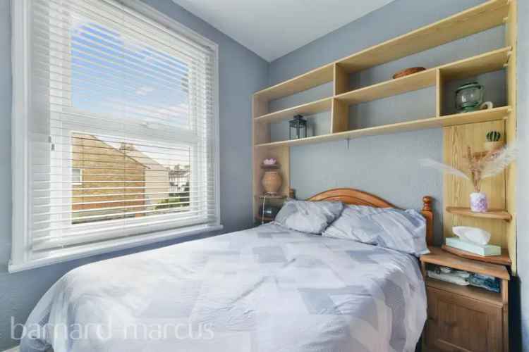 3 Double Bedroom House Near Selhurst Station Modern Decor Ample Storage