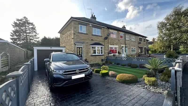 2 Bedroom Townhouse for Sale North Bradford