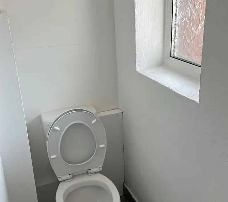 Spacious Croydon Studio Apartment Near Transport Links