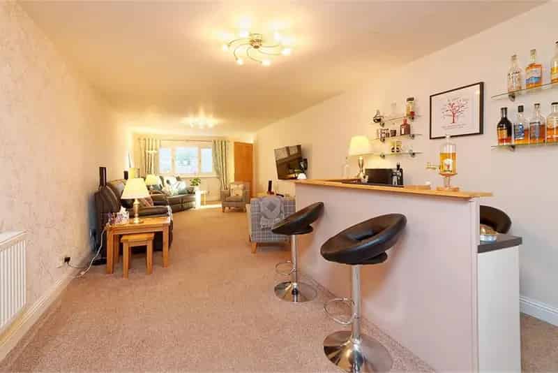5 Bed Detached House with 2 Reception Rooms Part Exchange Available