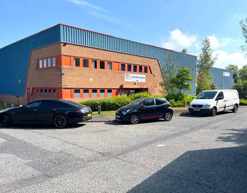 Warehouse Premises 11798 sq ft plus Mezzanine