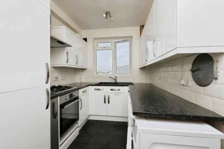 3 Bedroom Apartment with Sea Views Eastbourne Devonshire