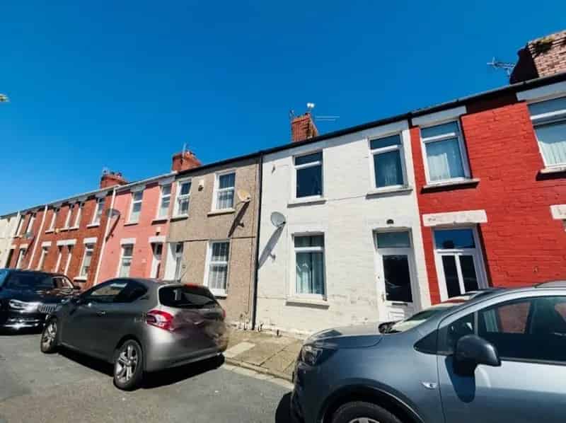 3 Bedroom Mid Terrace House Barry Available Now