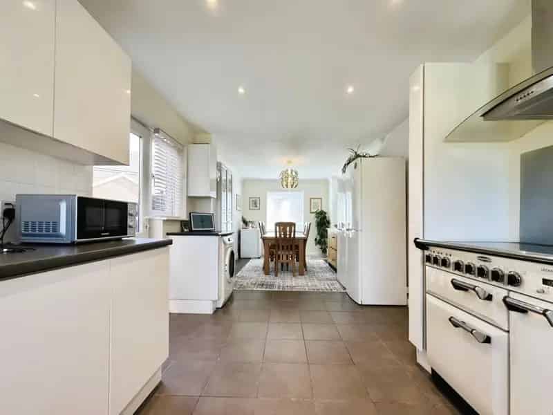 5 Bedroom Detached House For Sale Ashford
