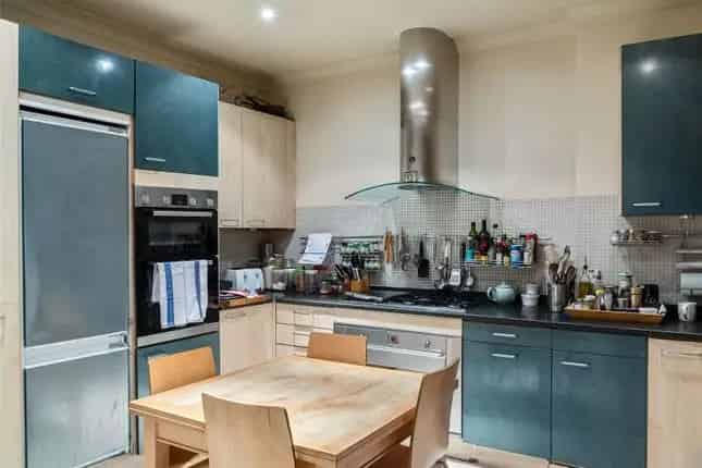Elegant Triplex Flat for Sale in Belgravia, London