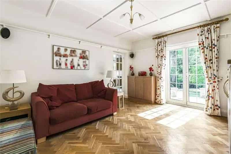 4 Bed Detached House for Sale - Large Garden - Potters Bar