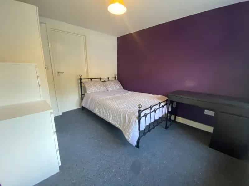 1 Bedroom Flat To Rent