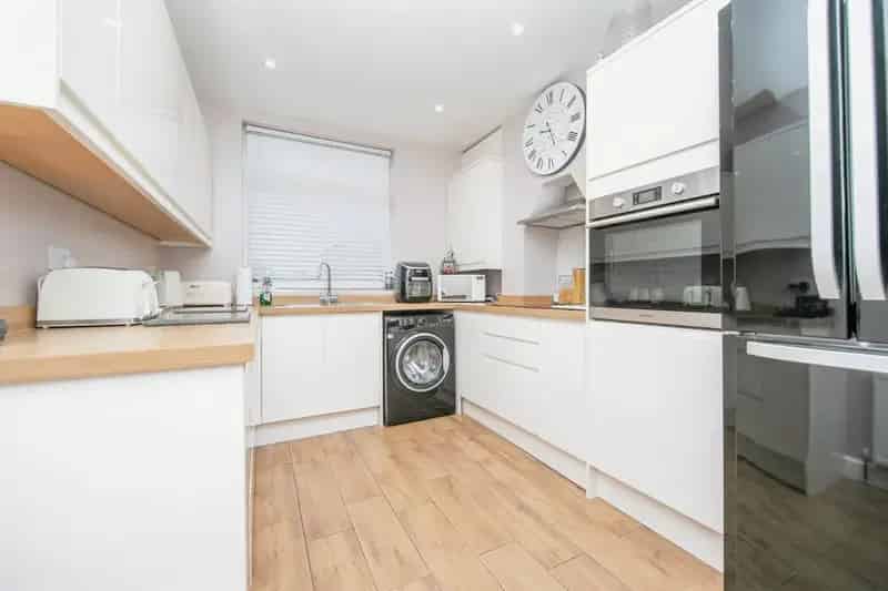 4 Bed Family Home with South-Facing Garden
