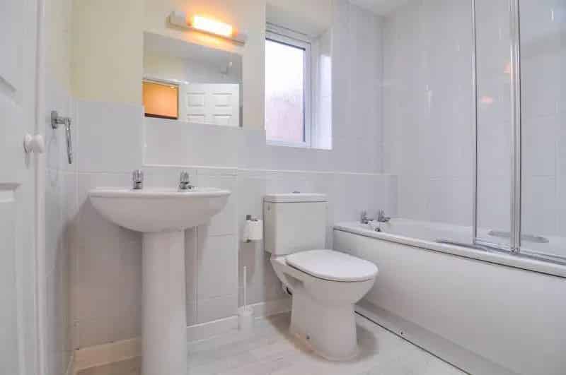 1 Bedroom Apartment to Rent - Parking Available