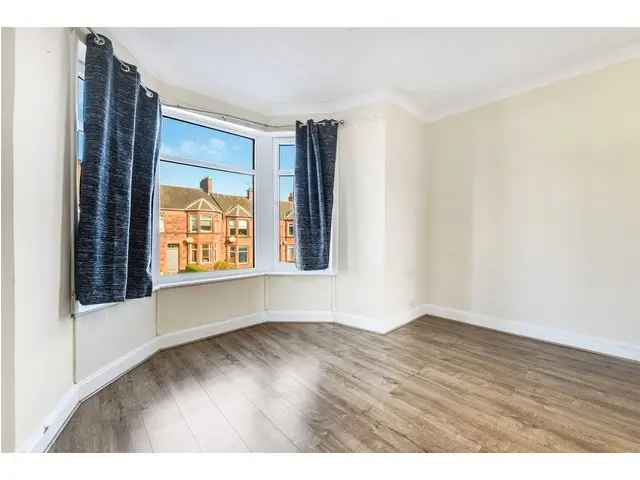 1 Bedroom Flat for Sale in Kilmarnock