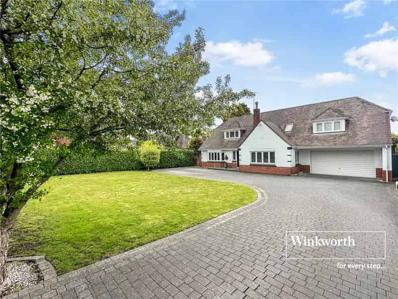 3 Bedroom House in Ferndown with Planning Permission