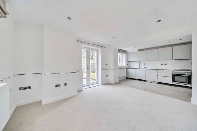 2 Bedroom Apartment Marlborough Rent