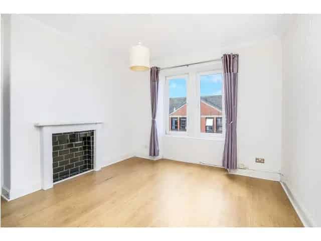 1 Bedroom Flat for Sale - Investor Opportunity
