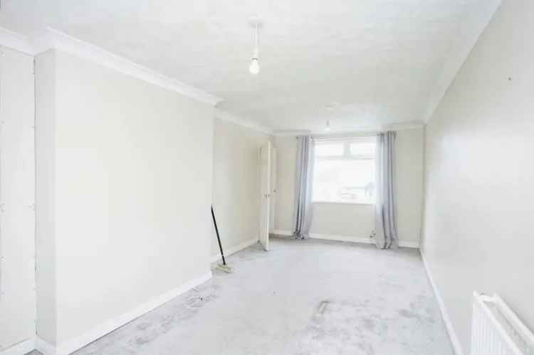 4 Bedroom Semi Detached House For Renovation