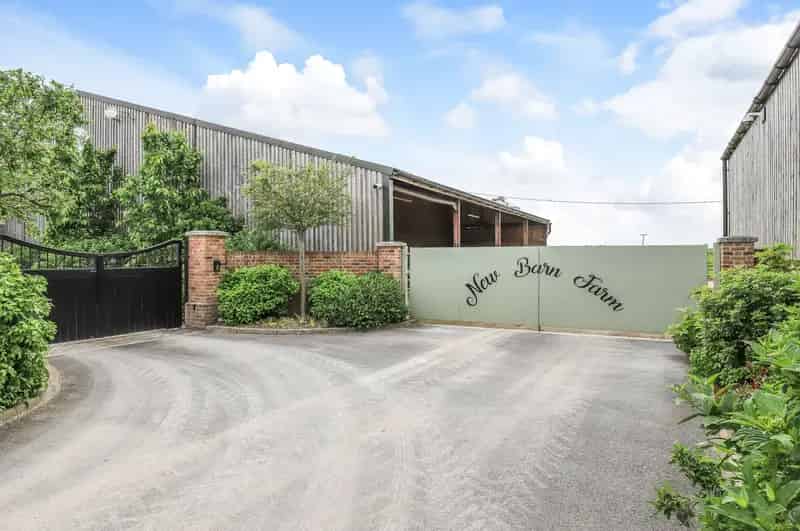 5-Bedroom Manor House & 4.64-Acre Farm with Planning Permission