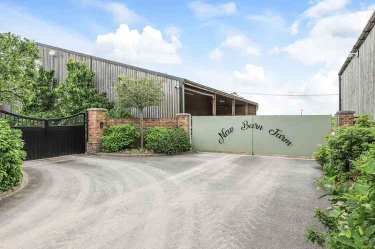 5-Bedroom Manor House & 4.64-Acre Farm with Planning Permission