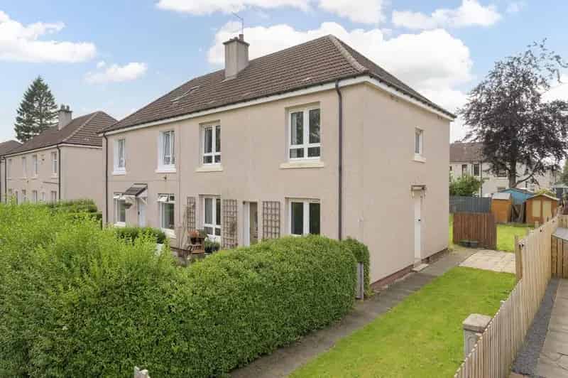 2 Bedroom Apartment for Sale in Scotland