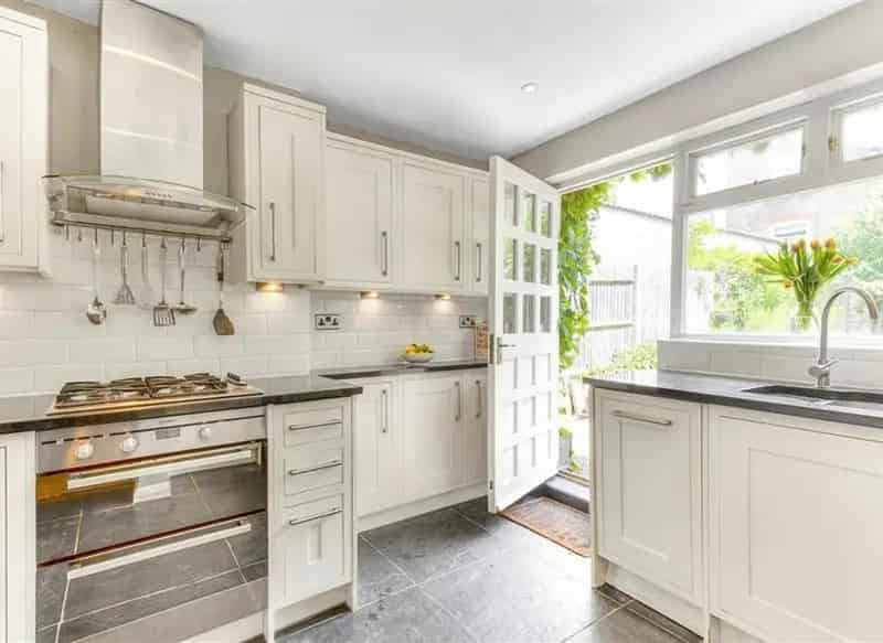 Ground Floor Conversion Clapham Common Garden Double Bedroom